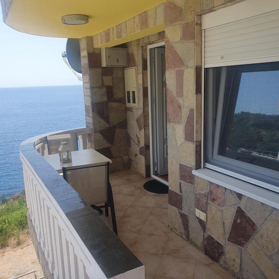 Villa Apartmani Anja Добра-Вода Экстерьер фото
