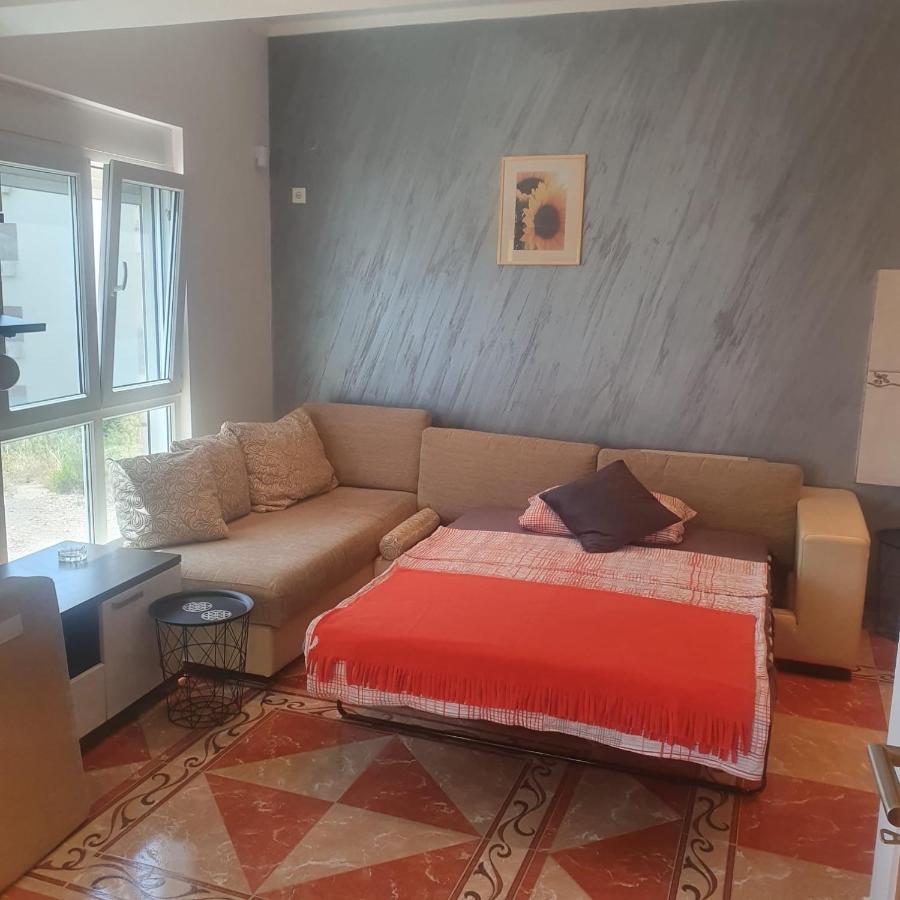Villa Apartmani Anja Добра-Вода Экстерьер фото