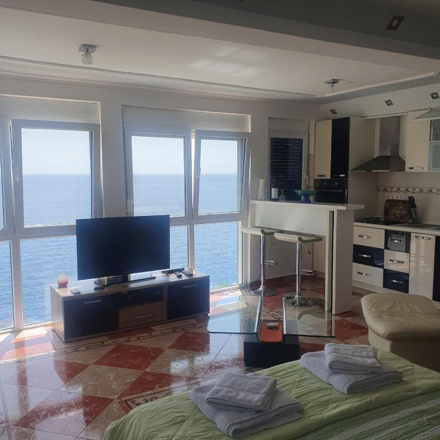 Villa Apartmani Anja Добра-Вода Экстерьер фото