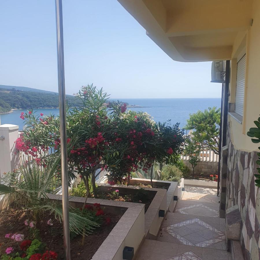 Villa Apartmani Anja Добра-Вода Экстерьер фото